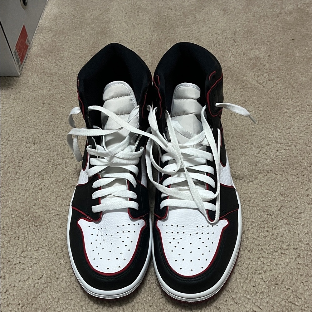 Blood line Jordan retro 1 Black and White High-Top Sneakers